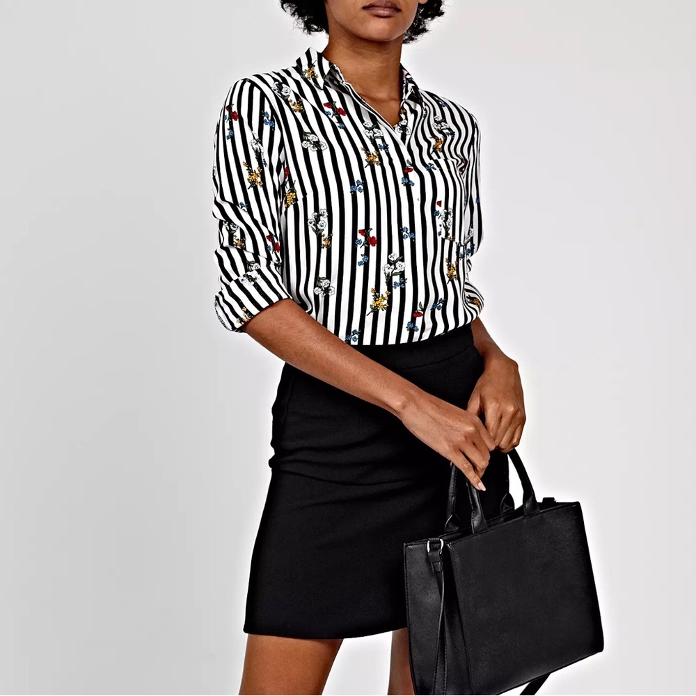 STRADIVARIUS Black White Stripe Mixed Print Floral Button Down Size M